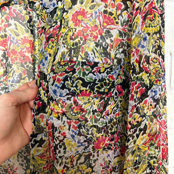 Equipment Femme Floral Sheer Button Down Top - Picture 2 of 5